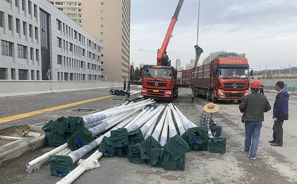 若羌太阳能路灯在严寒地区的应用与耐寒配置 若羌太阳能路灯在严寒地区的应用与耐寒配置